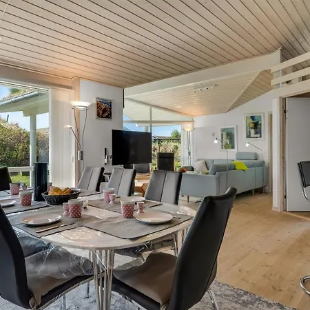 Bovi - 300m From The Sea By Interhome Feriehus