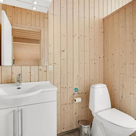 Bovi - 300m From The Sea By Interhome *